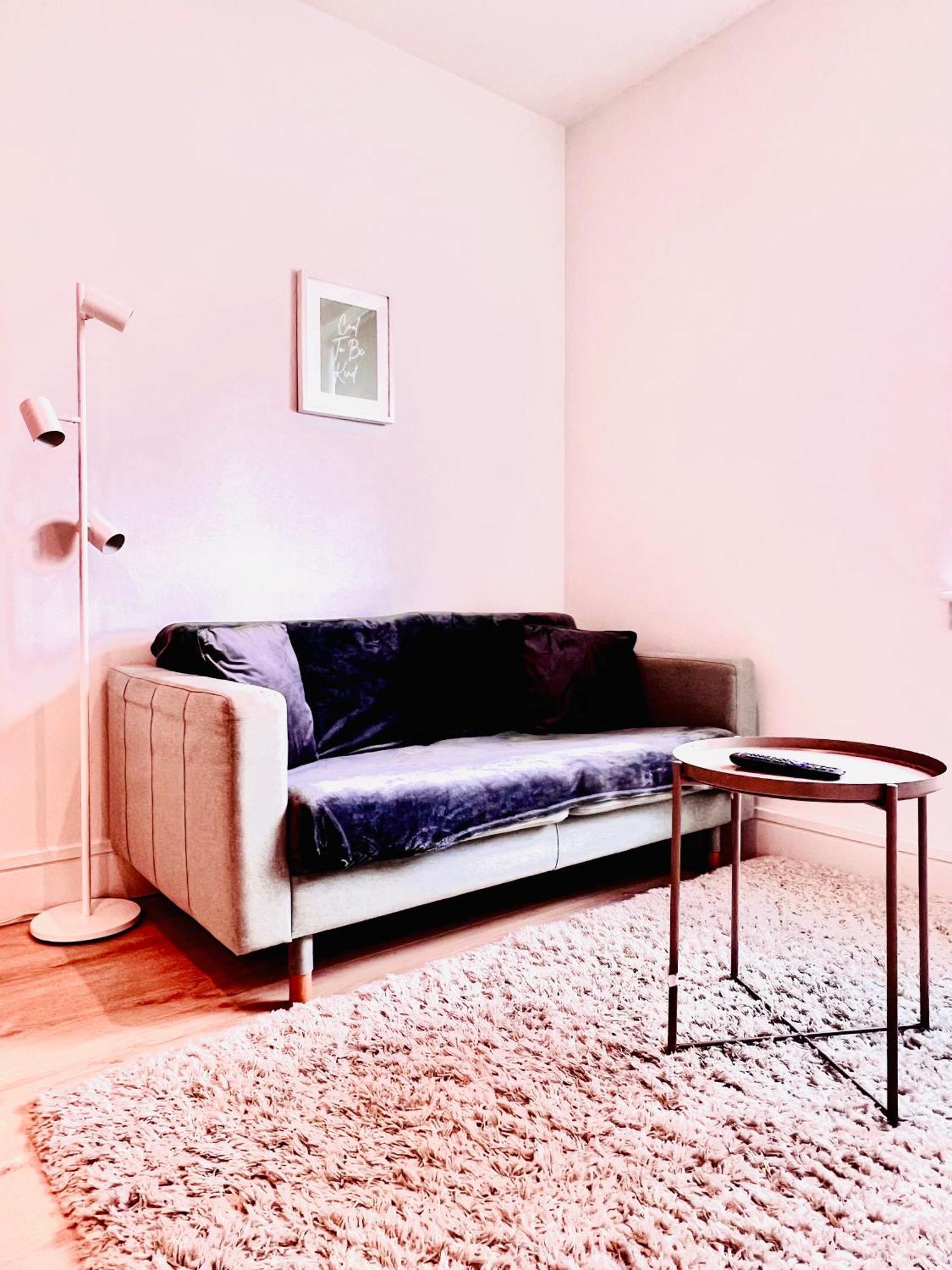 Luxx Apartment & Suites, London Heathrow Airport, Terminal 4, Piccadilly Underground Train Station Nearby! Hillingdon Exterior foto